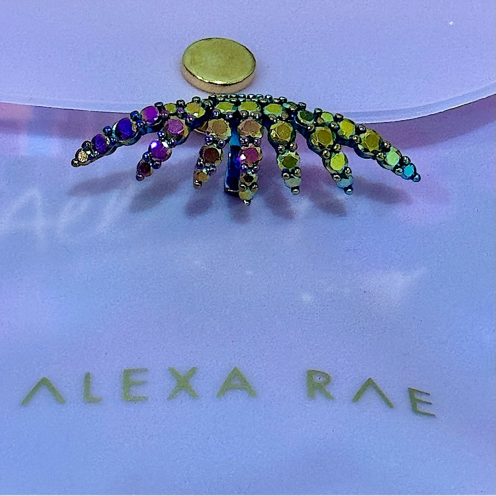 BRAND NEW NEVER WORN ALEXA RAE MYSTIC EAR CUFF - Picture 3 of 4